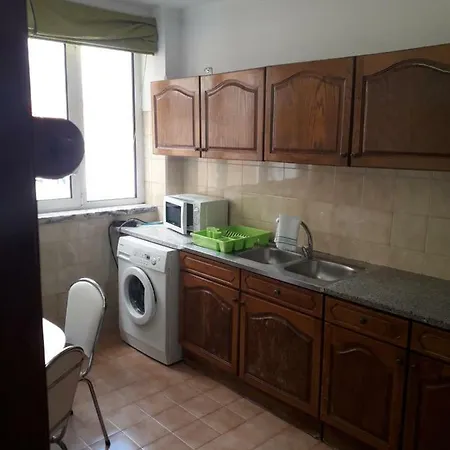Apartamento 300 Metros Do Santuario De Fatima T4 Exterior photo