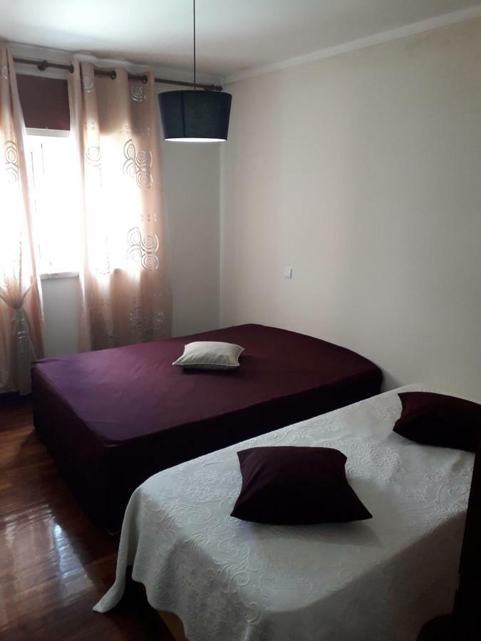 Apartment 300 Metros Do Santuario De T4