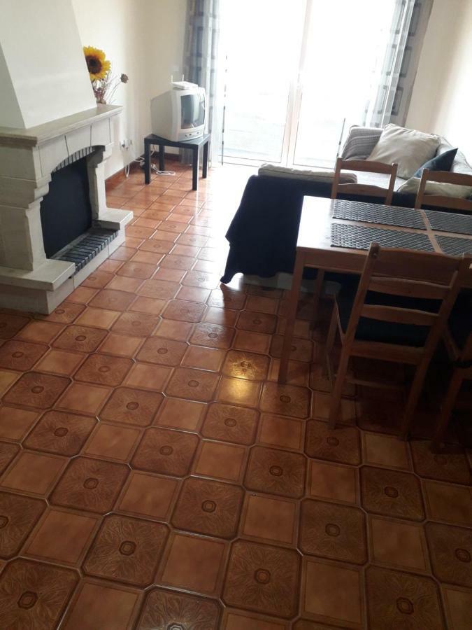 Apartment 300 Metros Do Santuario De T4