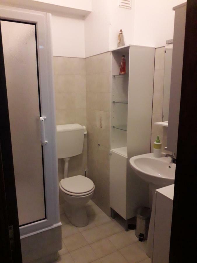 Apartment 300 Metros Do Santuario De T4 *